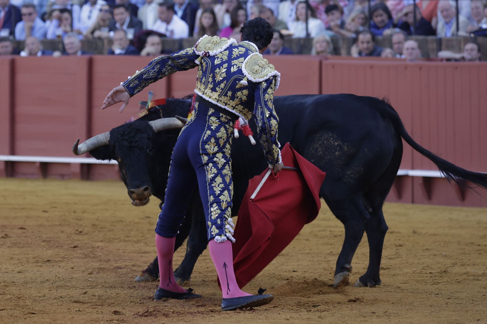 Las Imágenes de la cuarta corrida de abono en la Maestranza de Sevilla