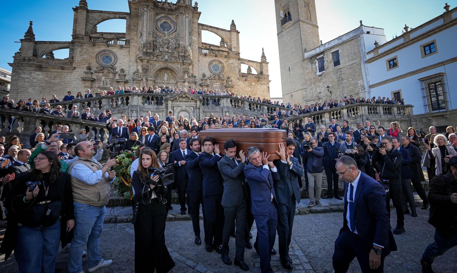 Imágenes del funeral de Álvaro Domecq en la catedral de Jerez