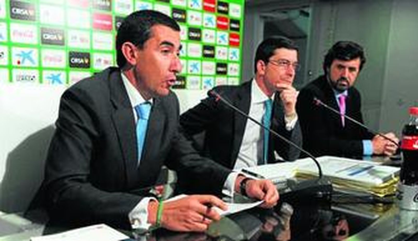 Francisco Tato, Antonio González Díaz y Gerardo Narbona, durante su rueda de prensa.