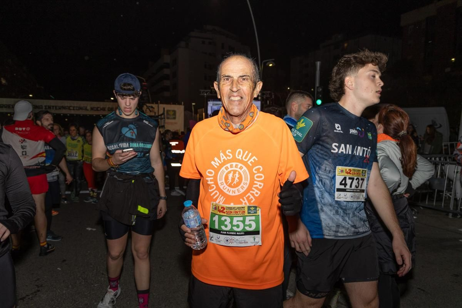 En imágenes: búscate en tu llegada a meta de la Carrera de San Antón 2025 (8)