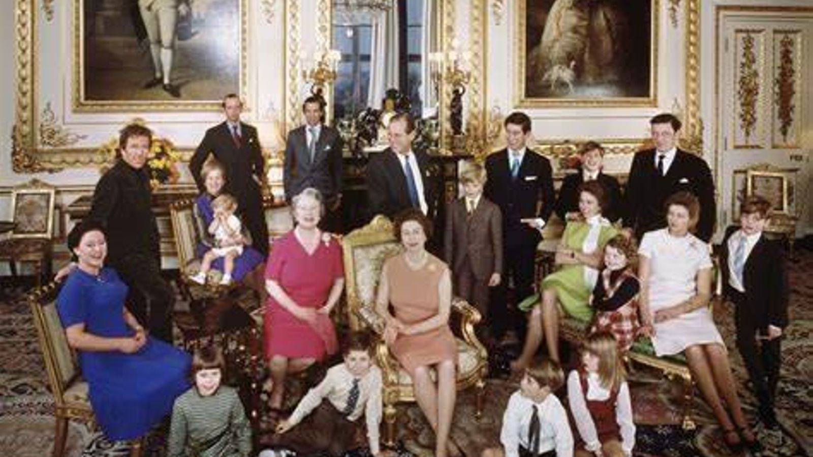 Foto de familia d elos Windsor en los años 80.