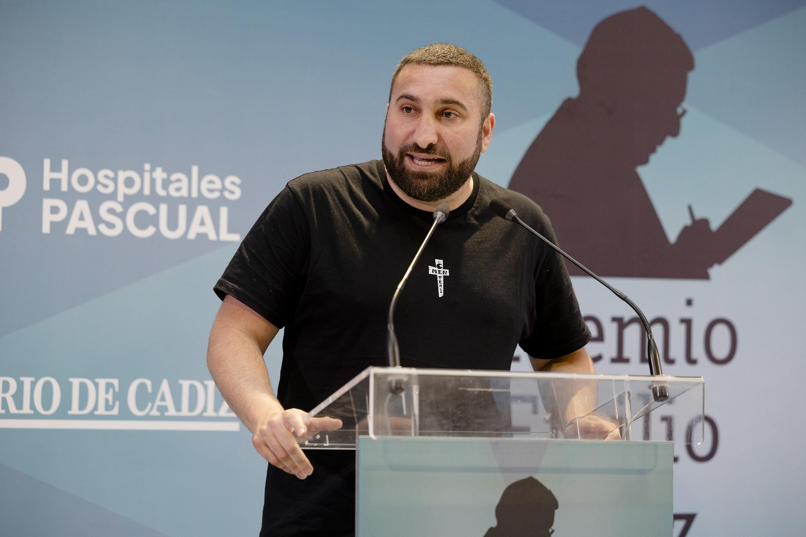 Las imágenes de la entrega del IX Premio 'Emilio López' a la comparsa de Jona 'El cementerio'