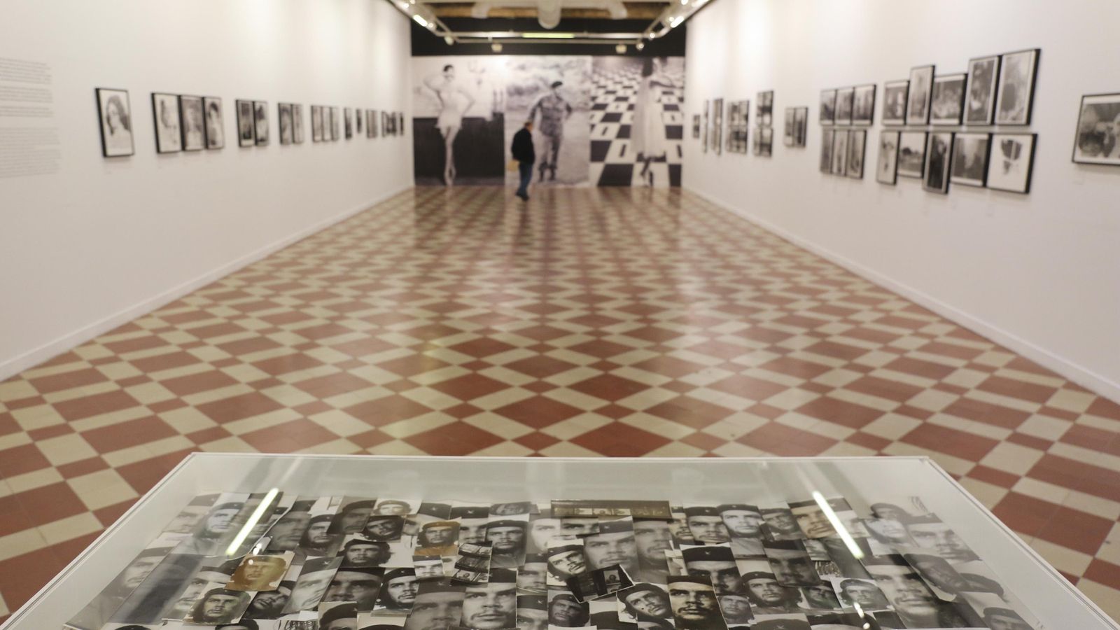 La primera sala de La Térmica dedicada a la muestra.