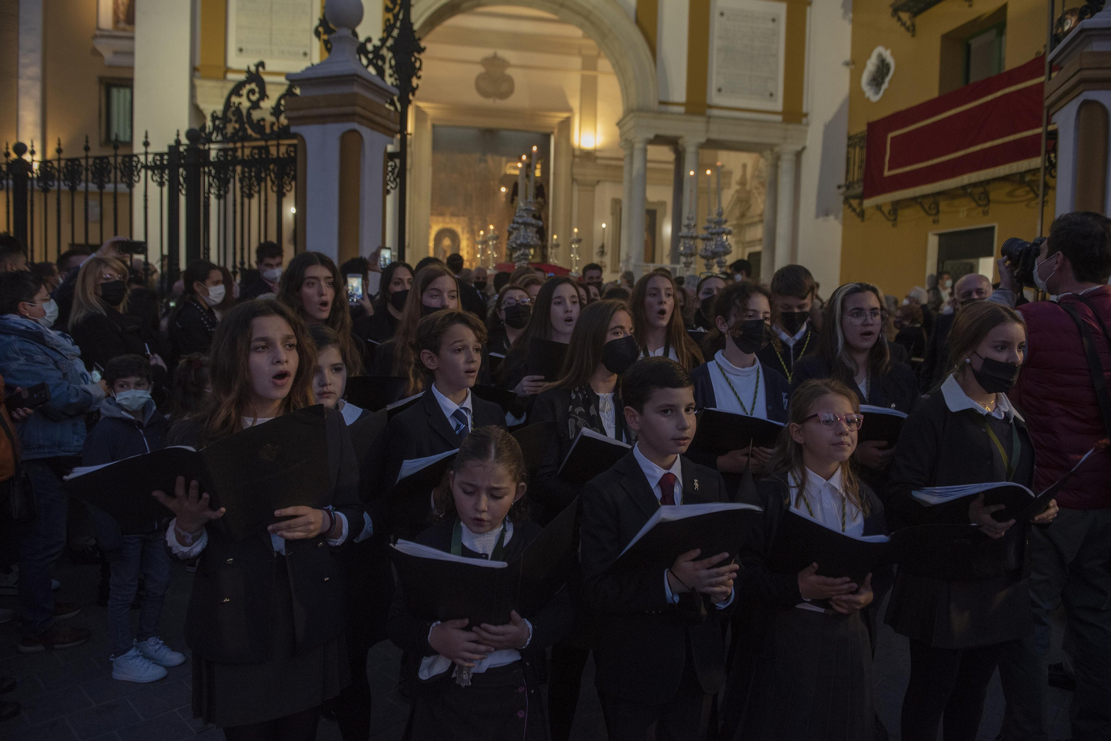 El Vía Crucis de Nuestro Padre Jesús de la Sentencia, en imágenes