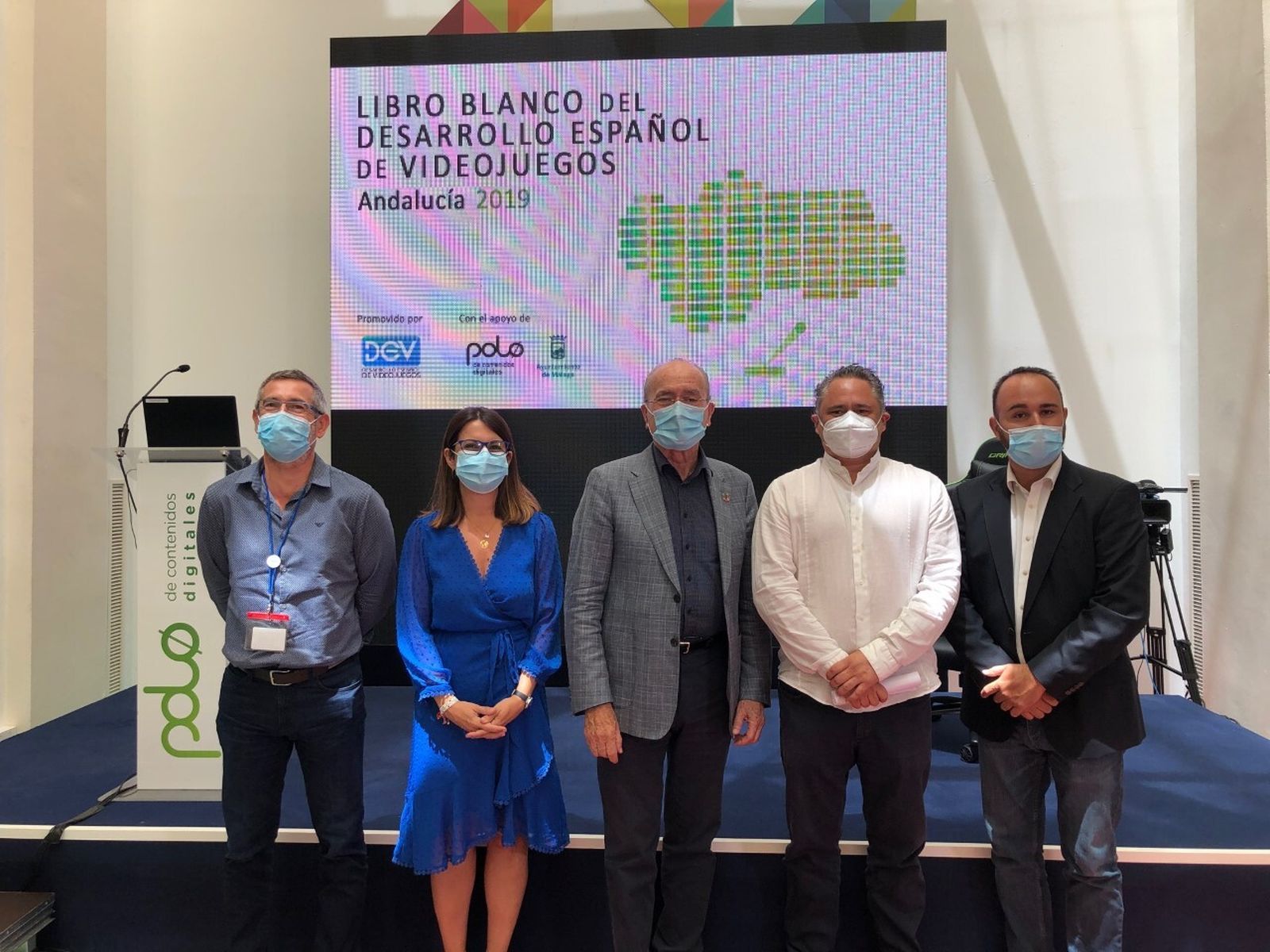 Antonio Quirós, Susana Carillo, Francisco de la Torre, Curro Rueda y Mario Cortés en la presentación del Libro Blanco de DEV en el Polo Digital de Málaga.
