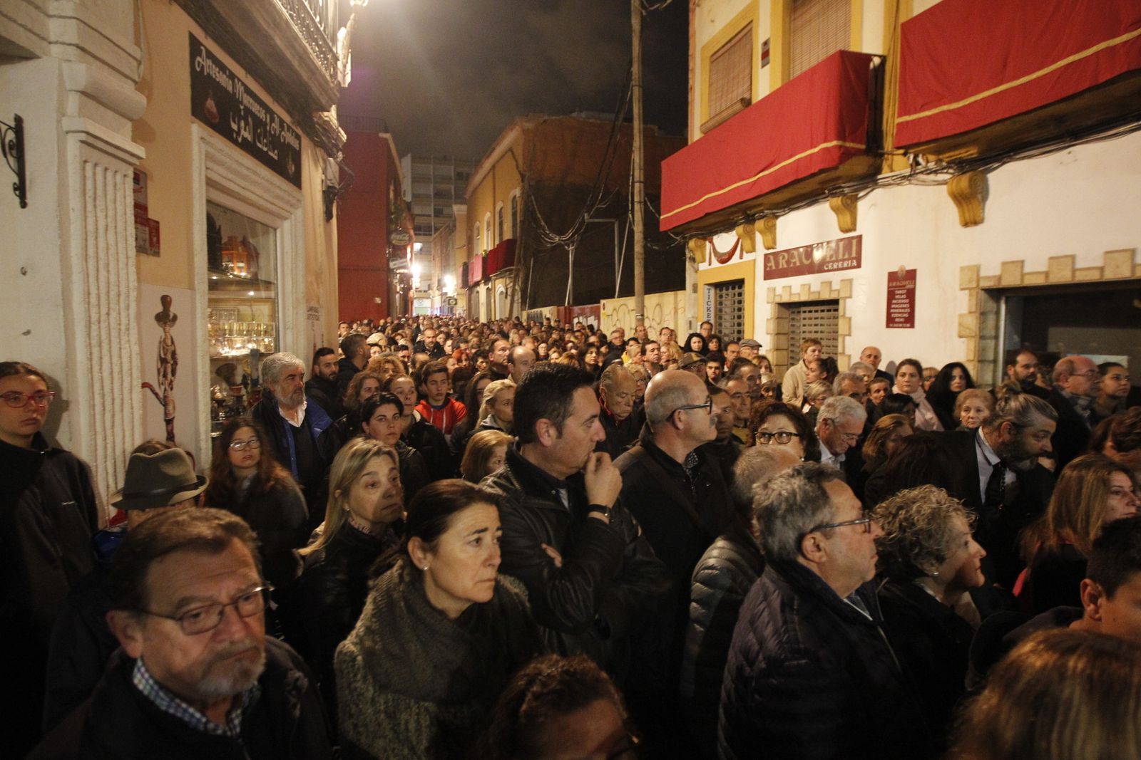 Imágenes Via Crucis Santo Cristo de la Escucha. Semana Santa Almería 2019