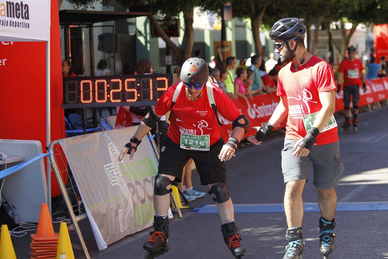 Fotogalería carrera atletismo popular enfermedades poco frecuentes. La Salle Almería