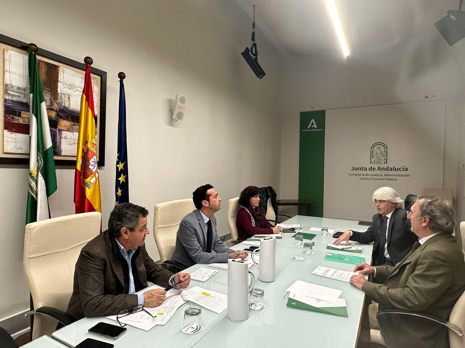 Comisión mixta de abogados y procuradores