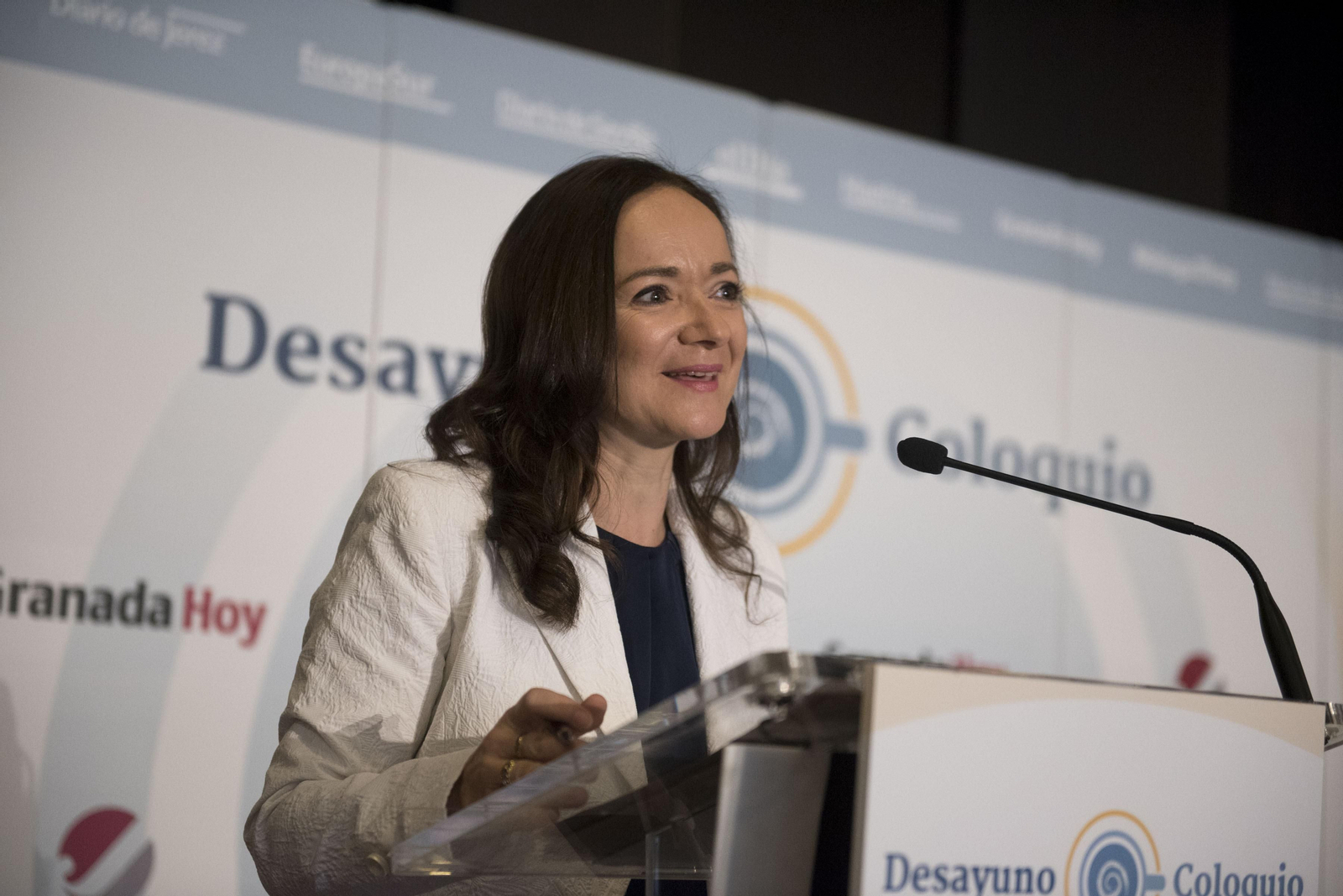Imágenes del Desayuno-Coloquio con María José Rienda
