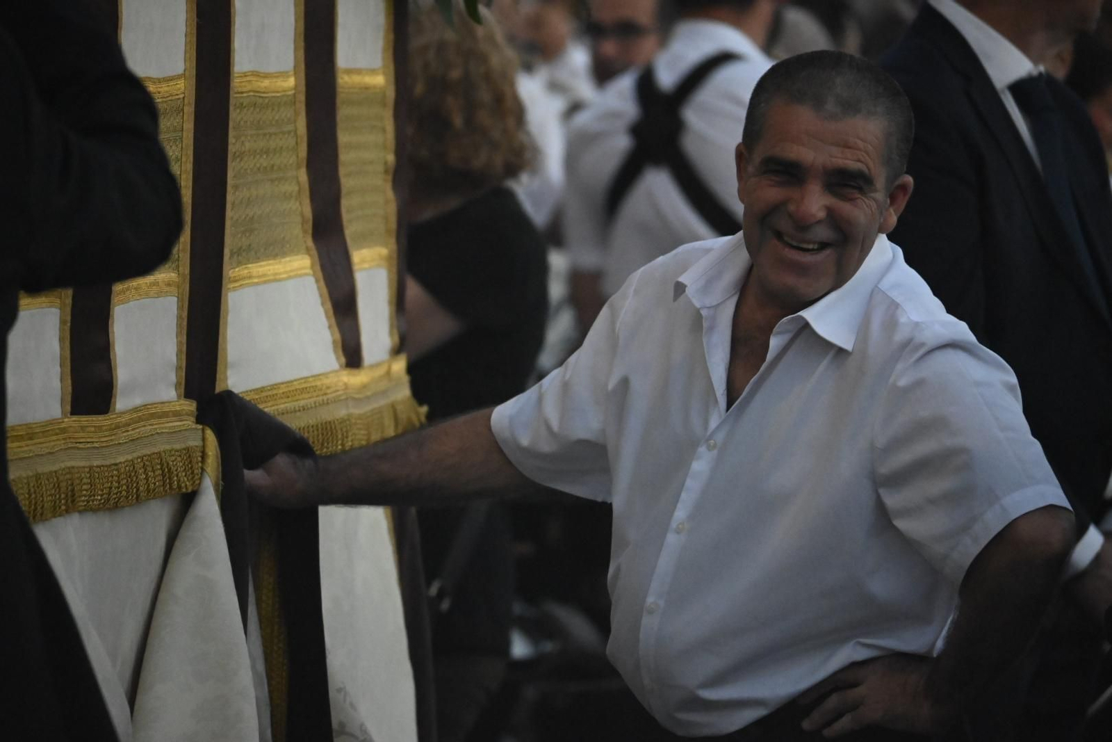 Primera procesión de la Virgen del Rosario por las calles de Huelva, en imágenes