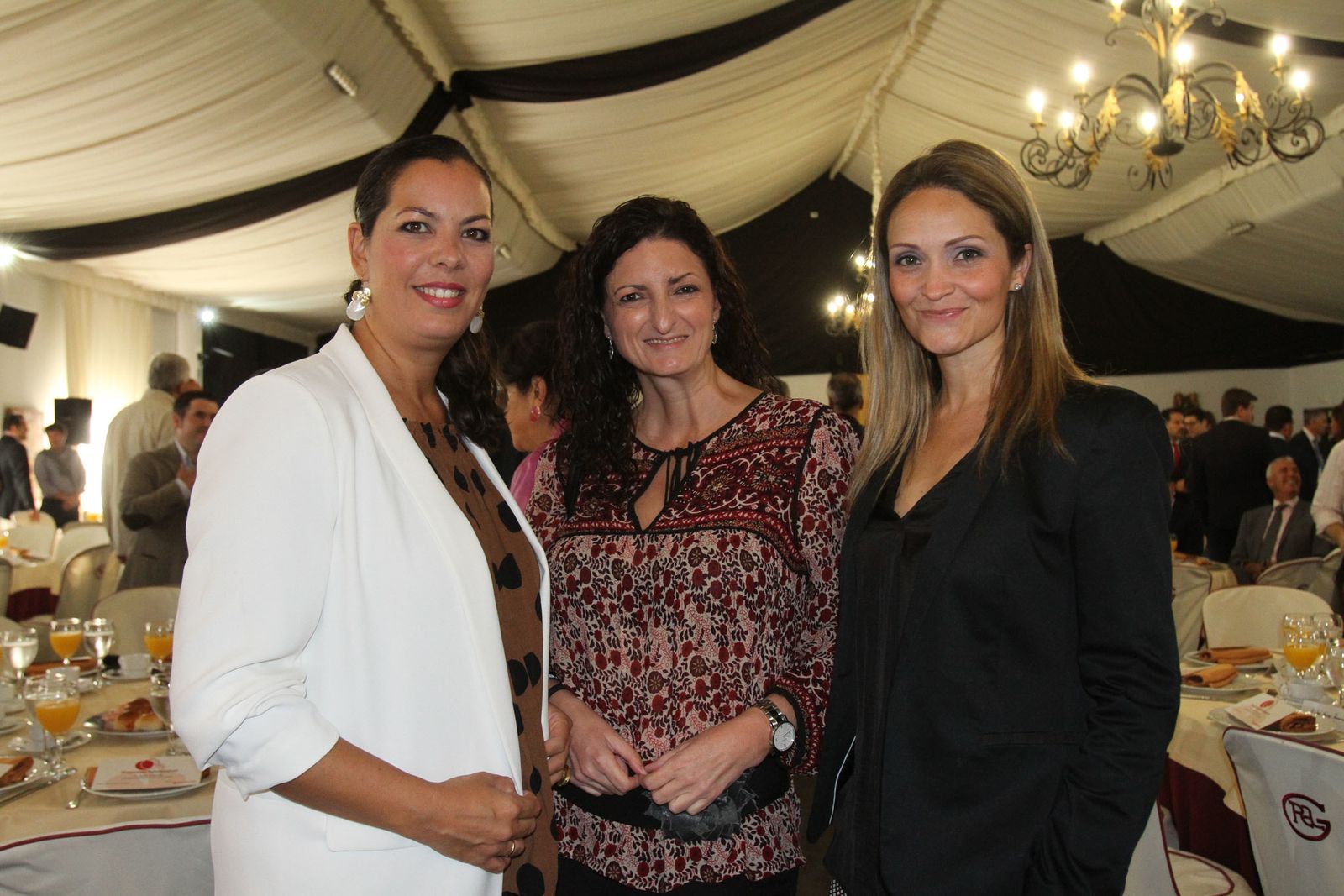 Imágenes del Desayuno Informativo del Grupo Joly con Javier Targhetta