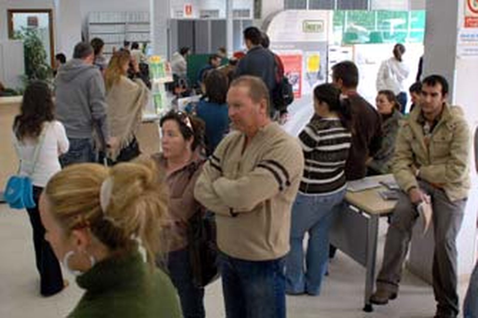 El Plan de Empleo beneficiará a desempleados que necesiten cotizar pocos meses para recibir dinero del paro. /Paco Periñán