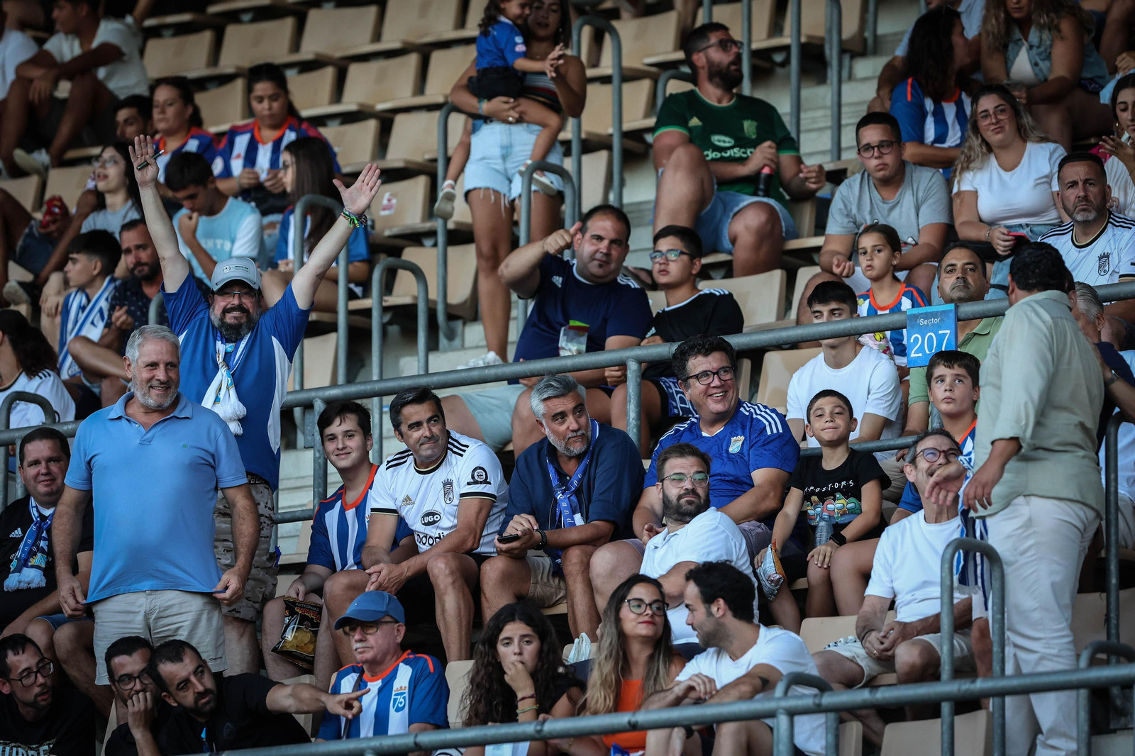 Búscate en el partido del Xerez CD - Lucena