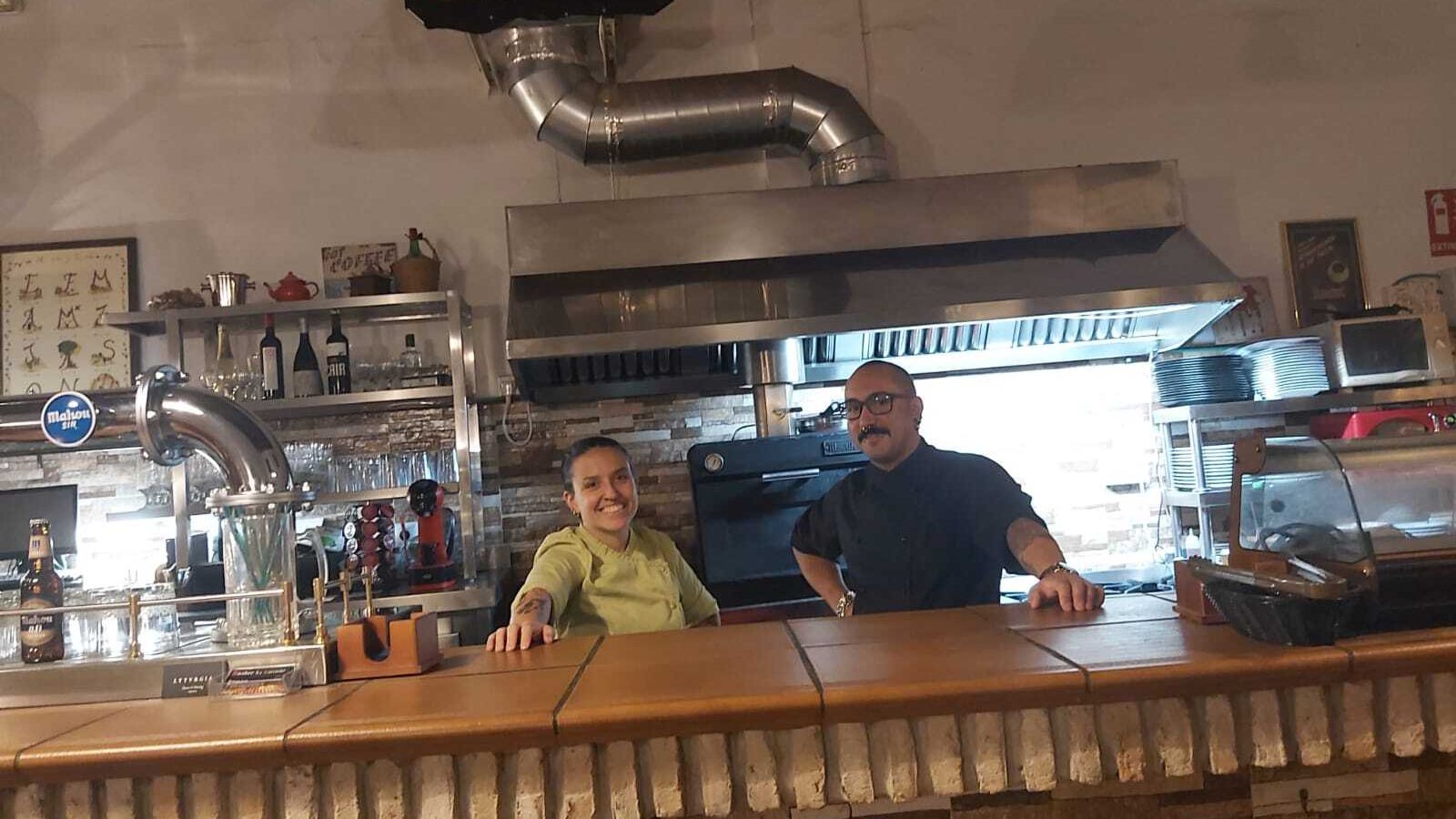 Teresa López y Tono Moreno, en La Carrucha.