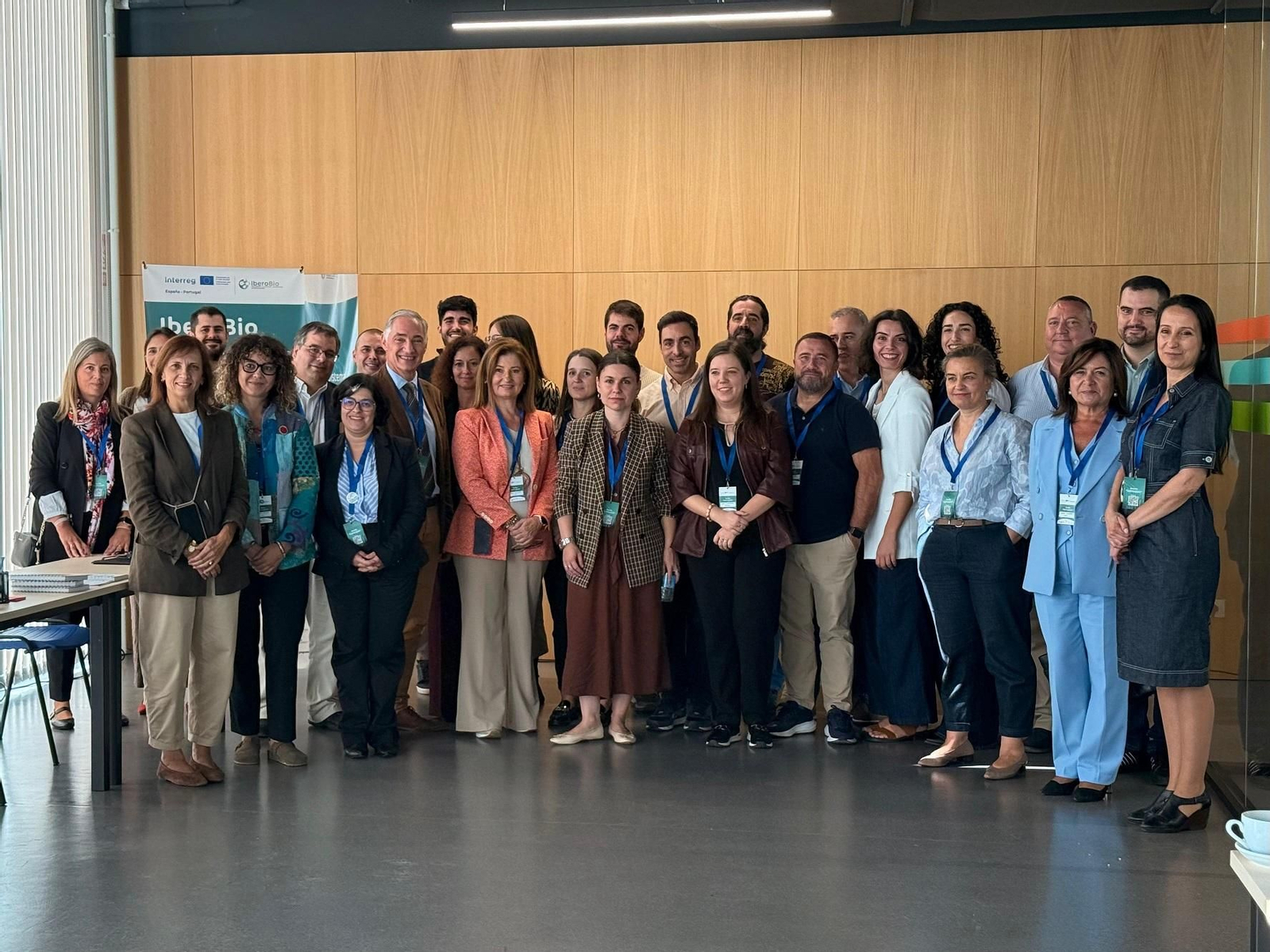 Foto de familia de los participantes en el Polo Ibérico Transfronterizo de Biotecnología