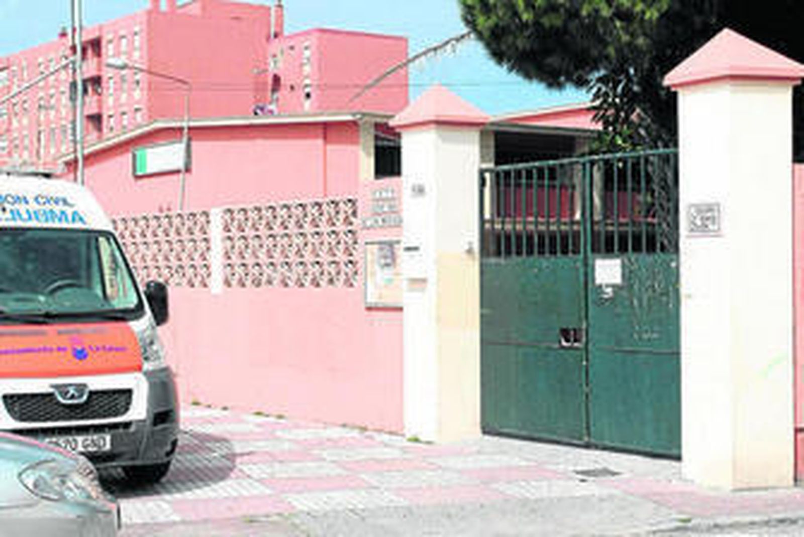 Fachada del colegio Nuestra Señora de las Mercedes.