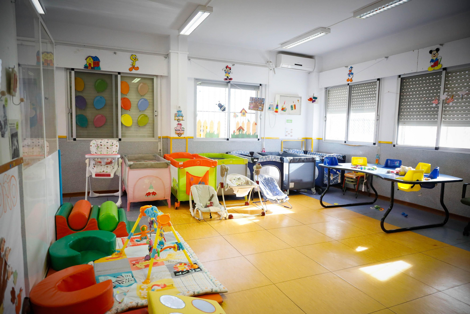 Imágenes del inicio de curso en la Escuela de Madres de Los Almendros