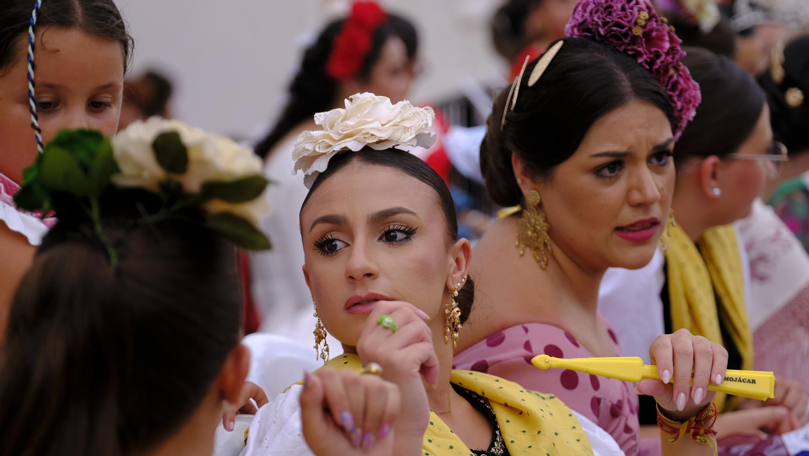 La popular carrera de cintas a caballo de las Fiestas de Mojácar, en imágenes