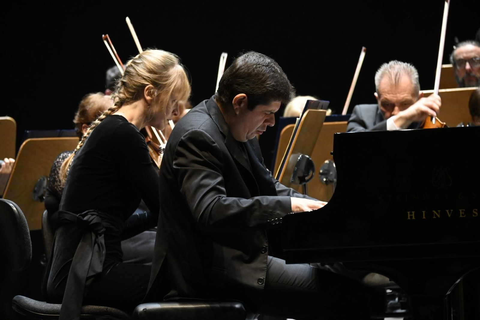 Imágenes del concierto de Perianes en la Casa Colón