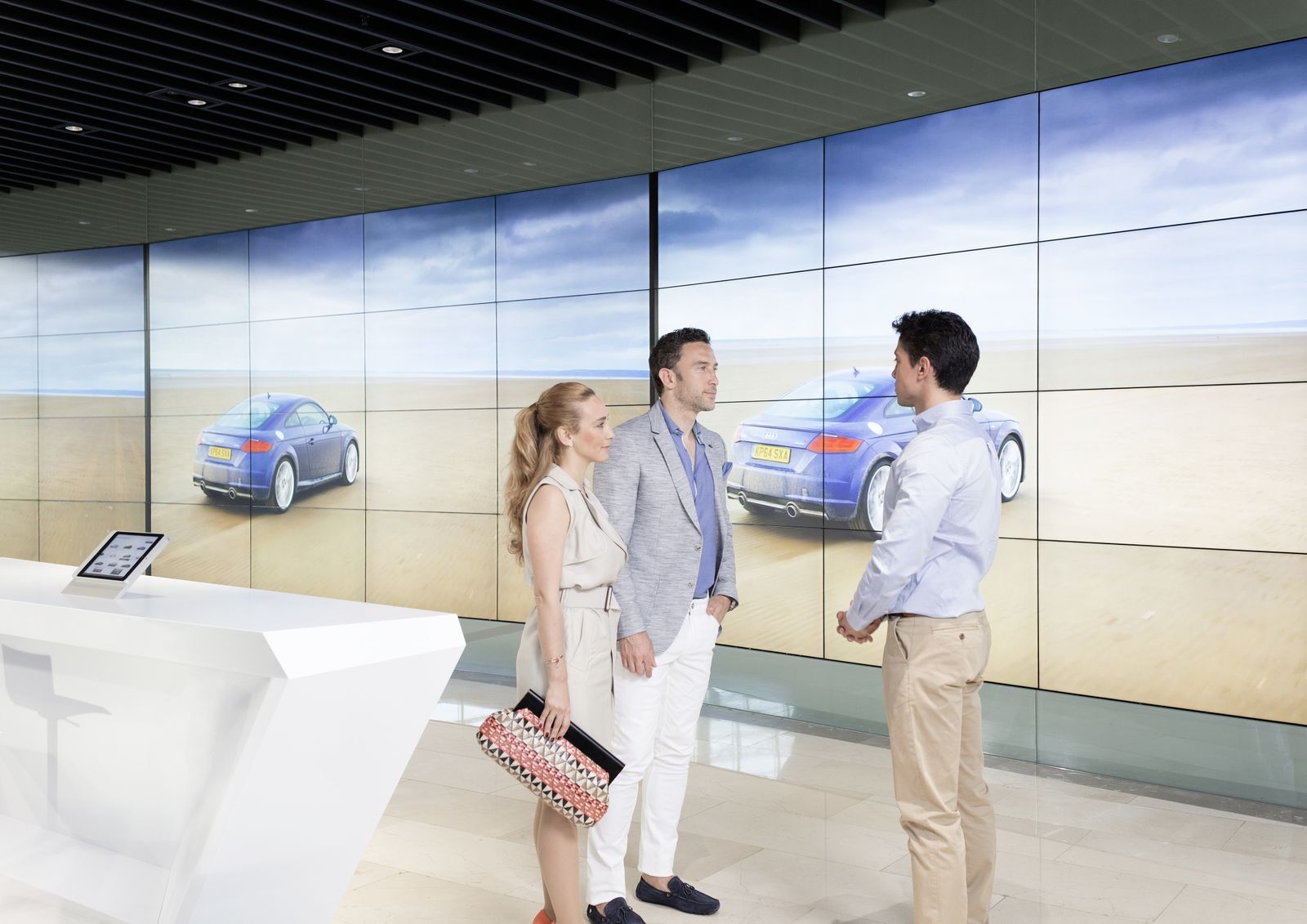 Los concesionarios necesitan cubrir más de 7.000 puestos de trabajo