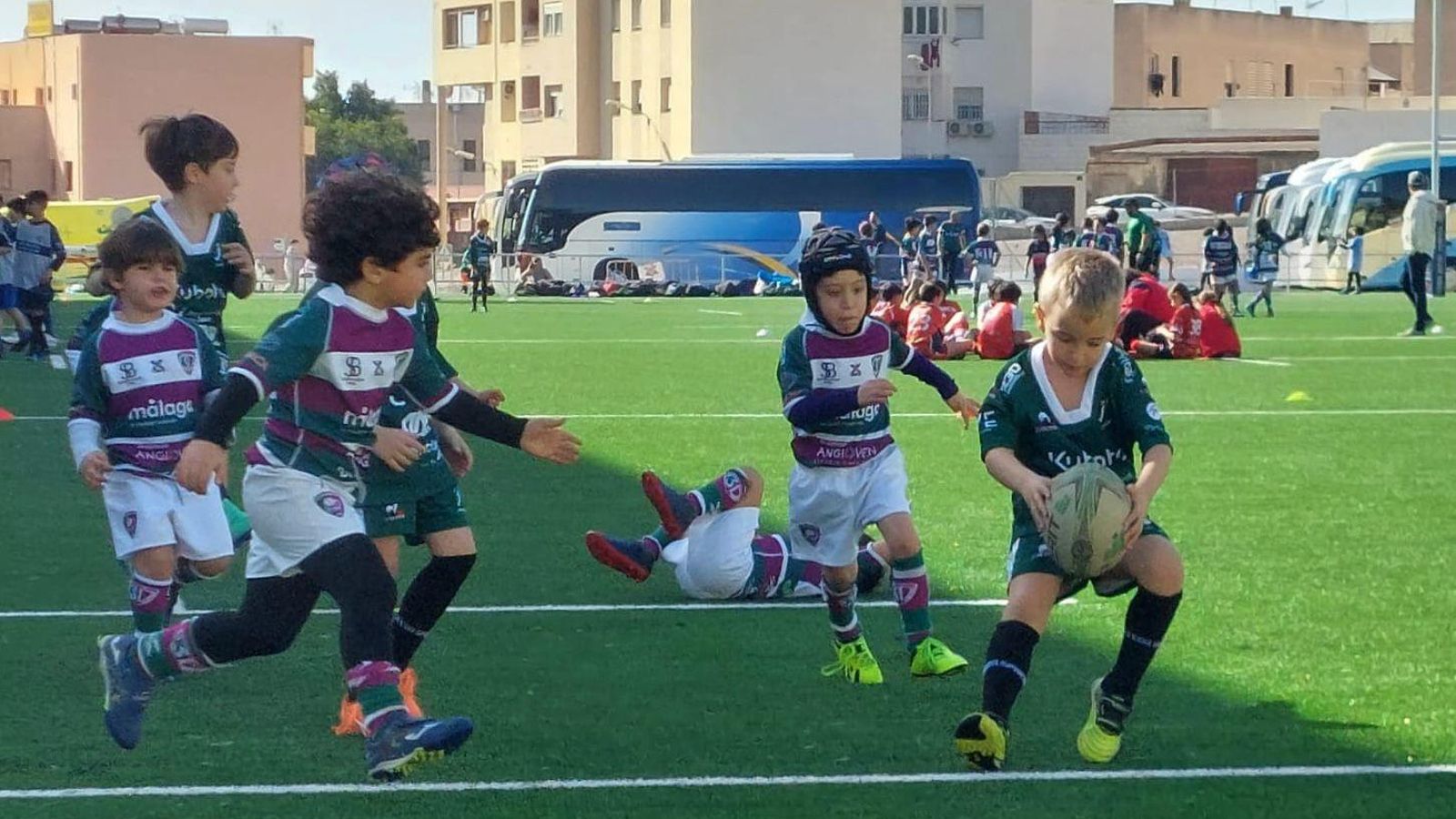 Acción de juego de un canterano M6 jiennense en el partido ante CR Málaga.