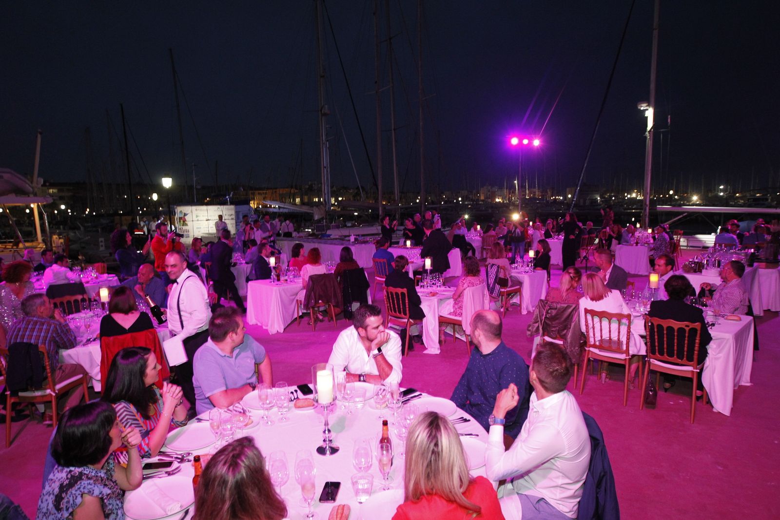 Fotogalería Teatro Comestible. Festival Teatro El Ejido. Puerto Almerimar