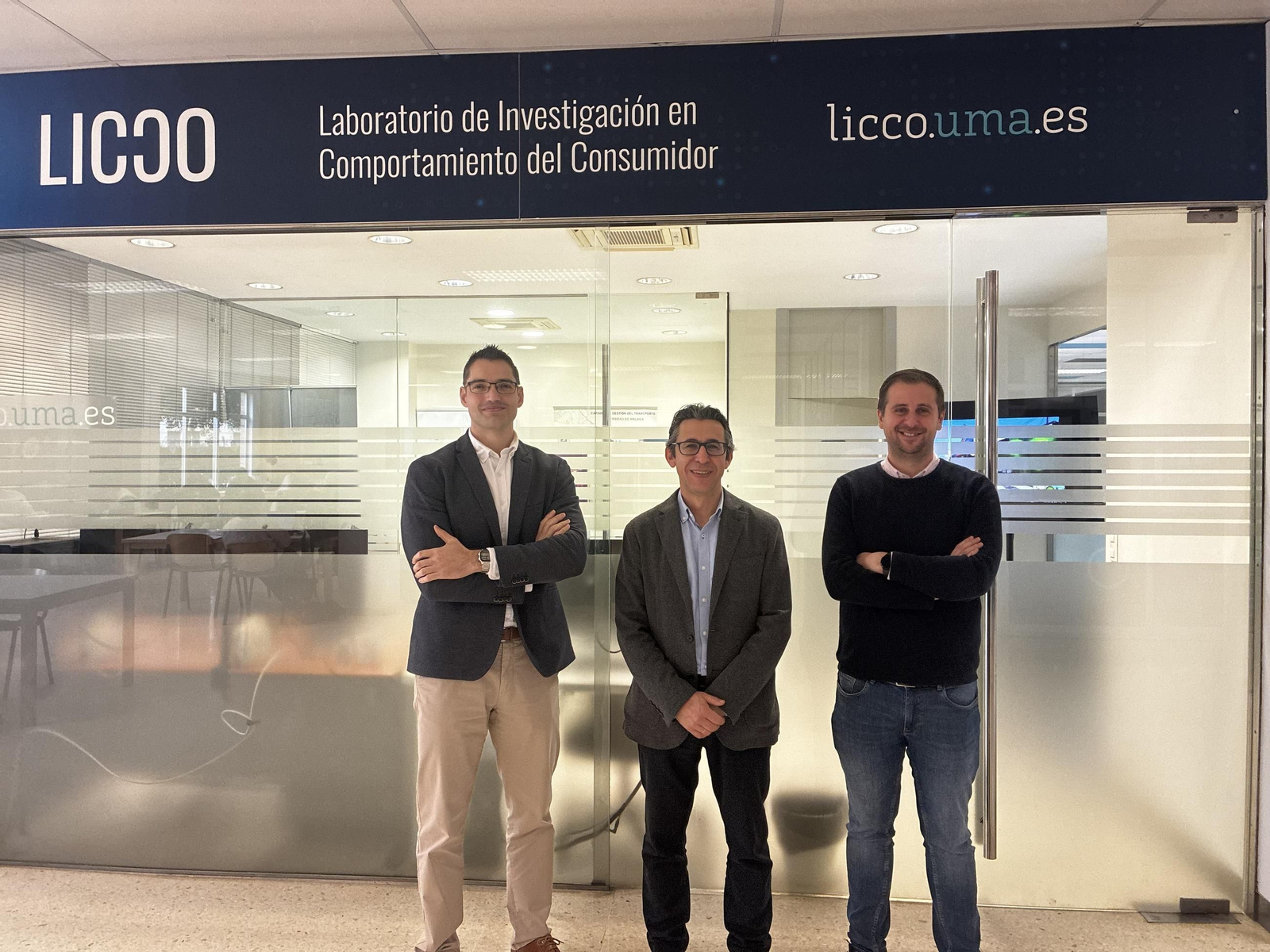 Sede del Licco en la Universidad de Málaga. En la imagen, Francisco Rejón, Sebastián Molinillo, y Rafael Anaya Sánchez.
