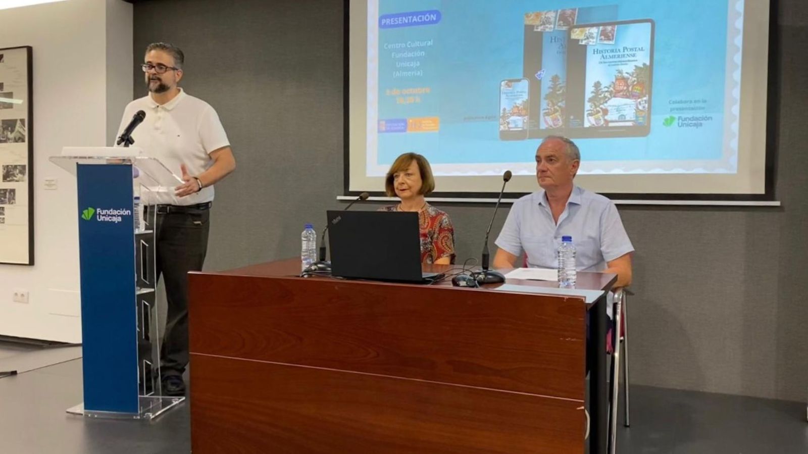 Presentación del libro 'Historia postal almeriense: de los correos extraordinarios al correo diario'.