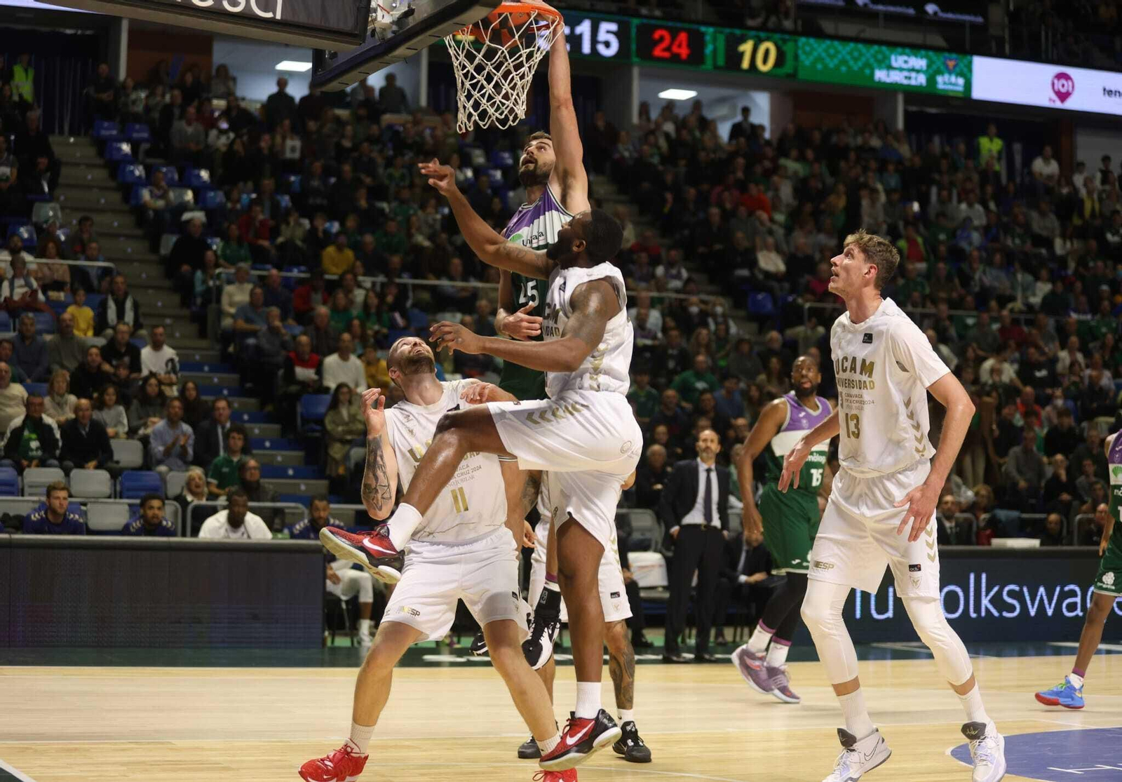 El Unicaja - UCAM Murcia, en fotos
