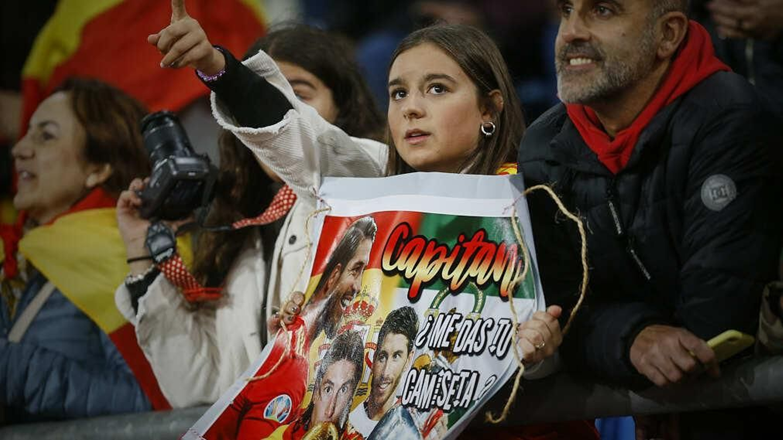 Las imágenes del España-Malta en Cádiz