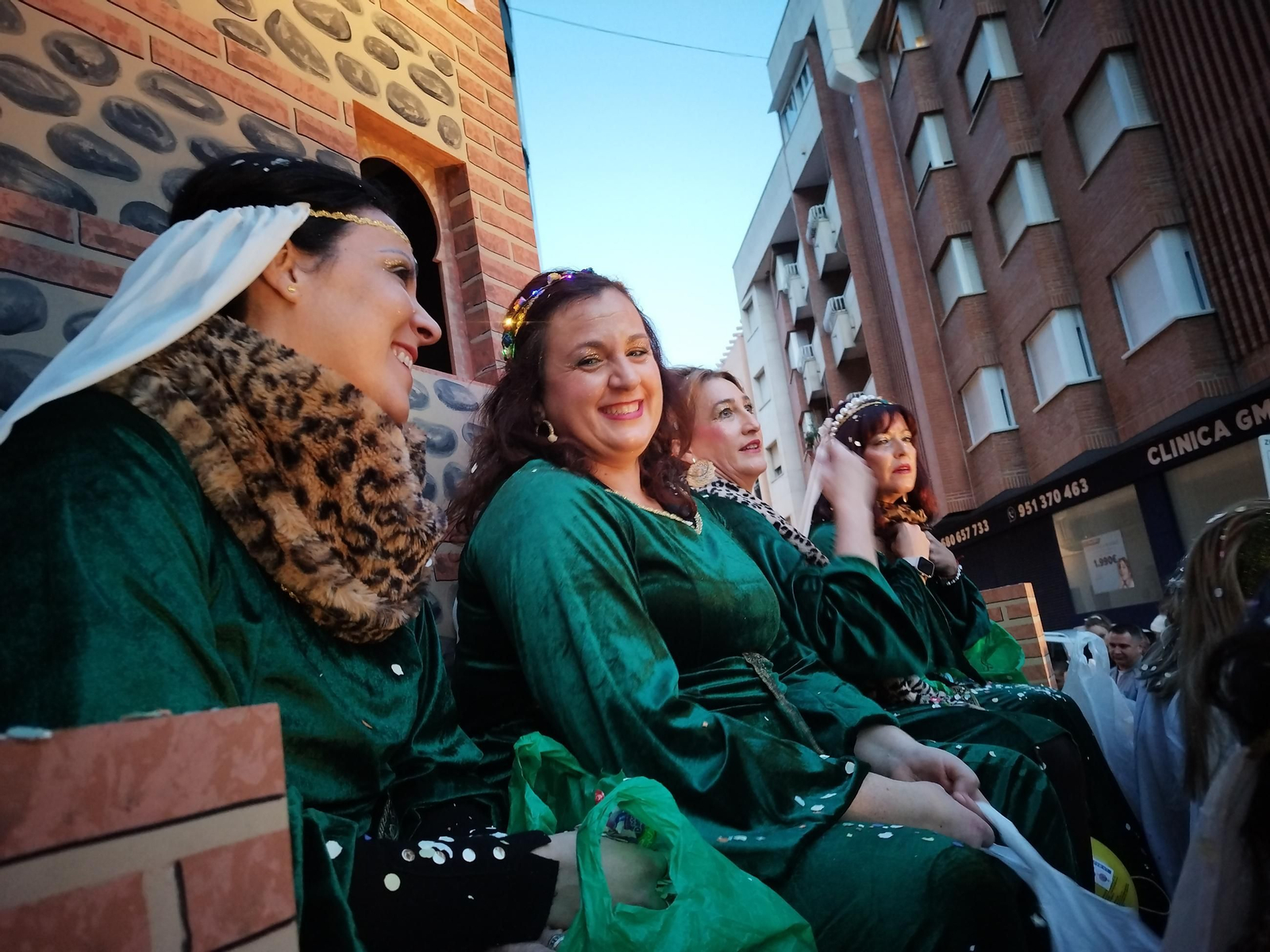Las calles de Vélez-Málaga se llenan para recibir a los Reyes Magos