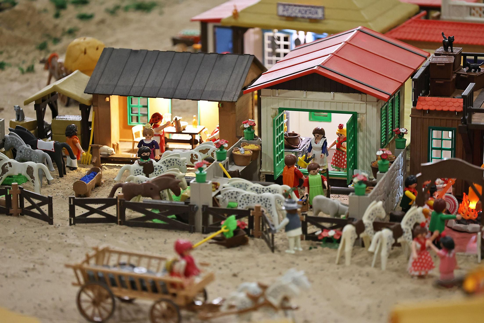 Imágenes del Belén de Playmobil más grande del mundo dedicado al Rocío