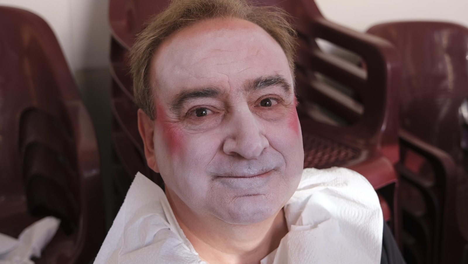 Maquillaje de los alumnos de la academia musical de Vélez Blanco para la ópera, en imágenes