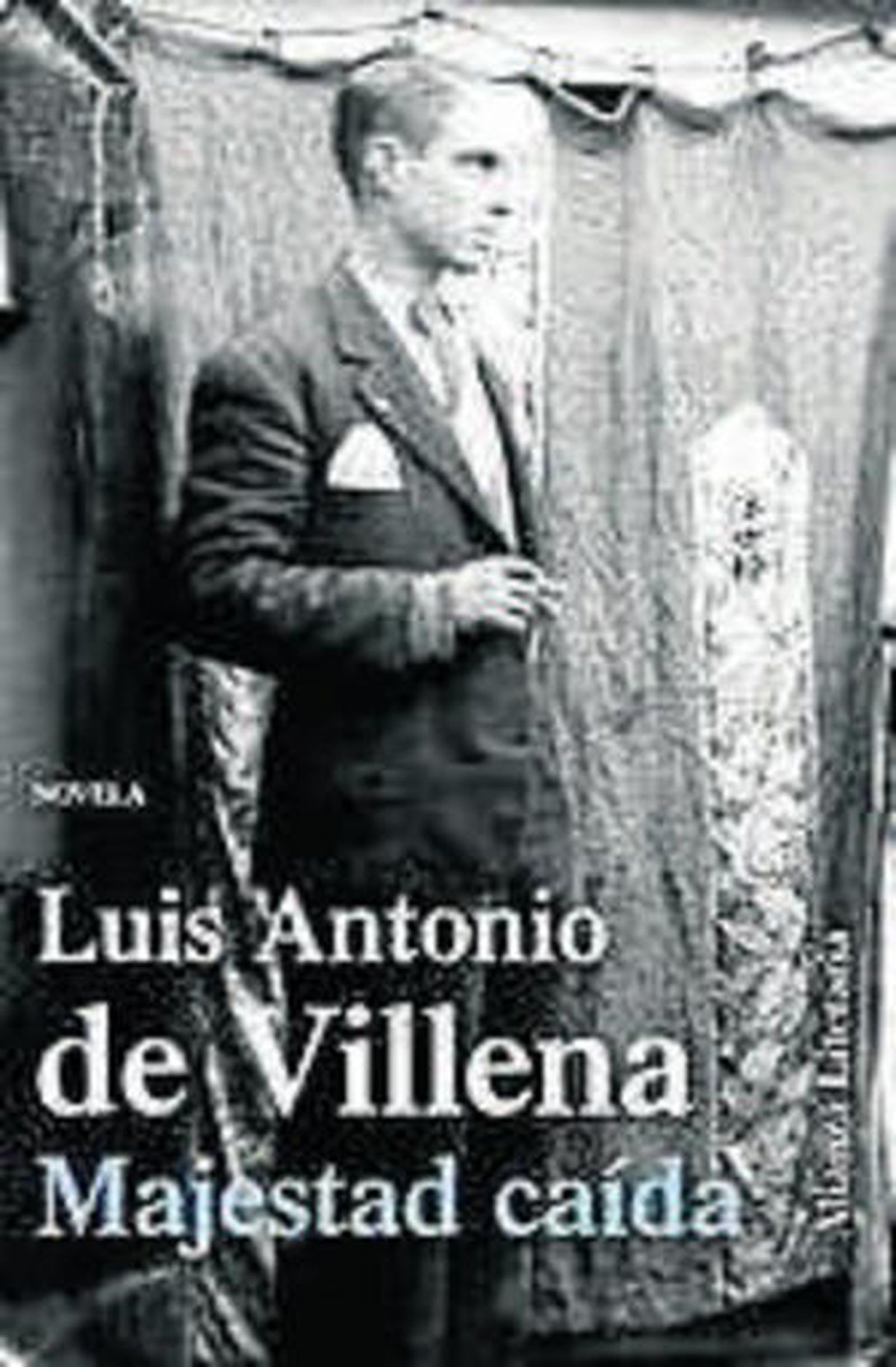 Luis Antonio de Villena culmina un proyecto que empezó en los 80.