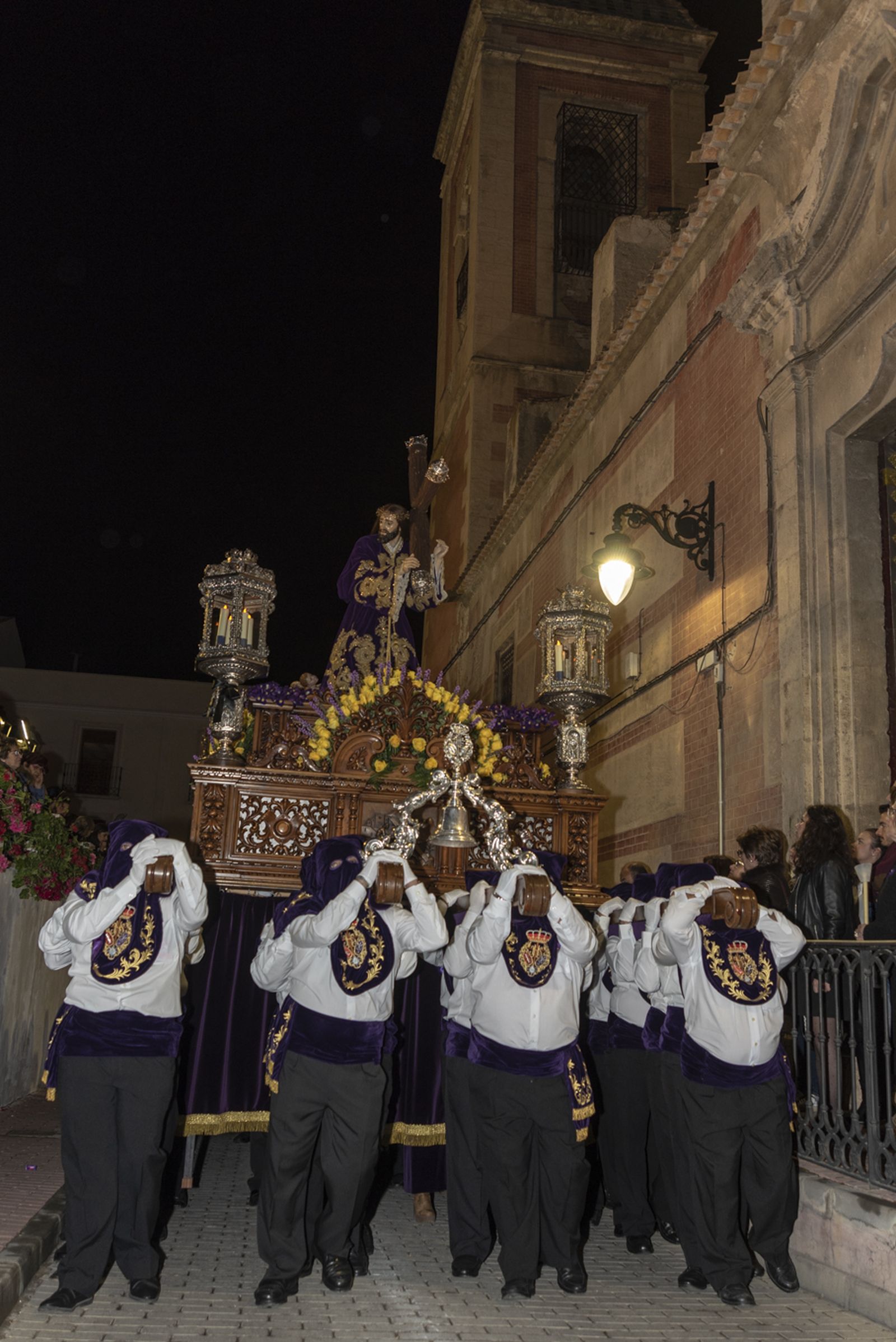 Imágenes de la procesión del Jueves Santo en Cuevas