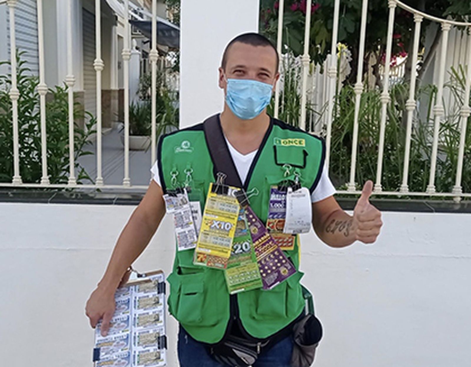 Héctor Matas, vendedor de la ONCE en Villanueva de Algaidas.