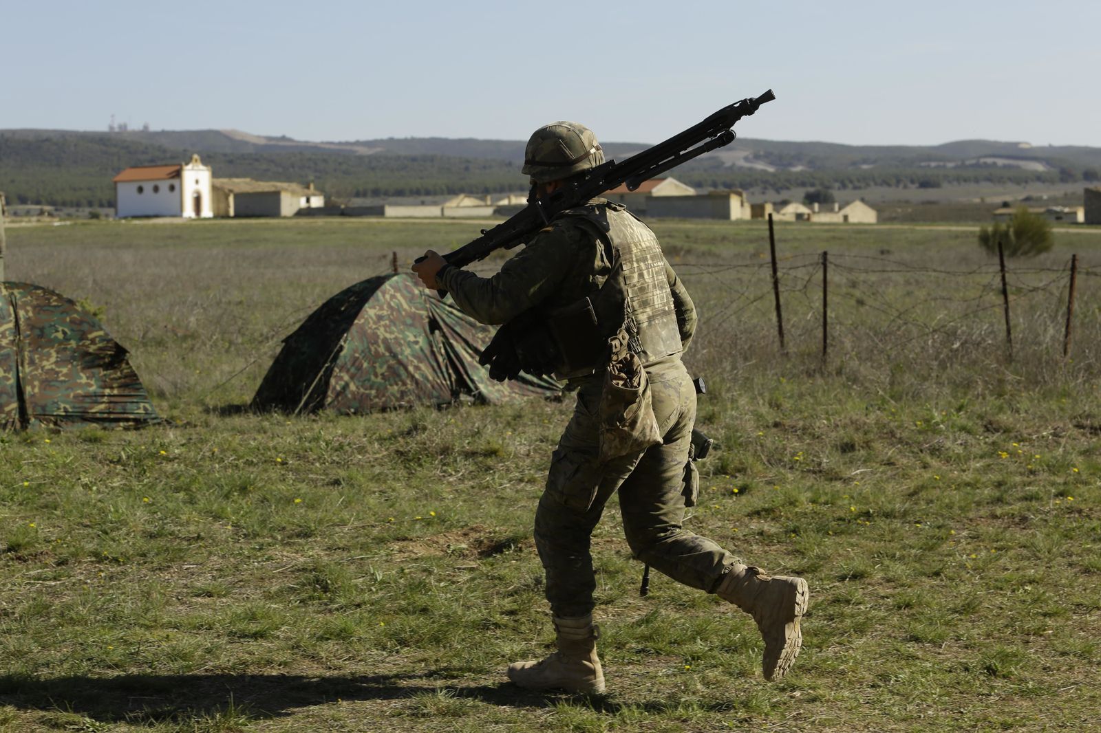 De maniobras con la Legión