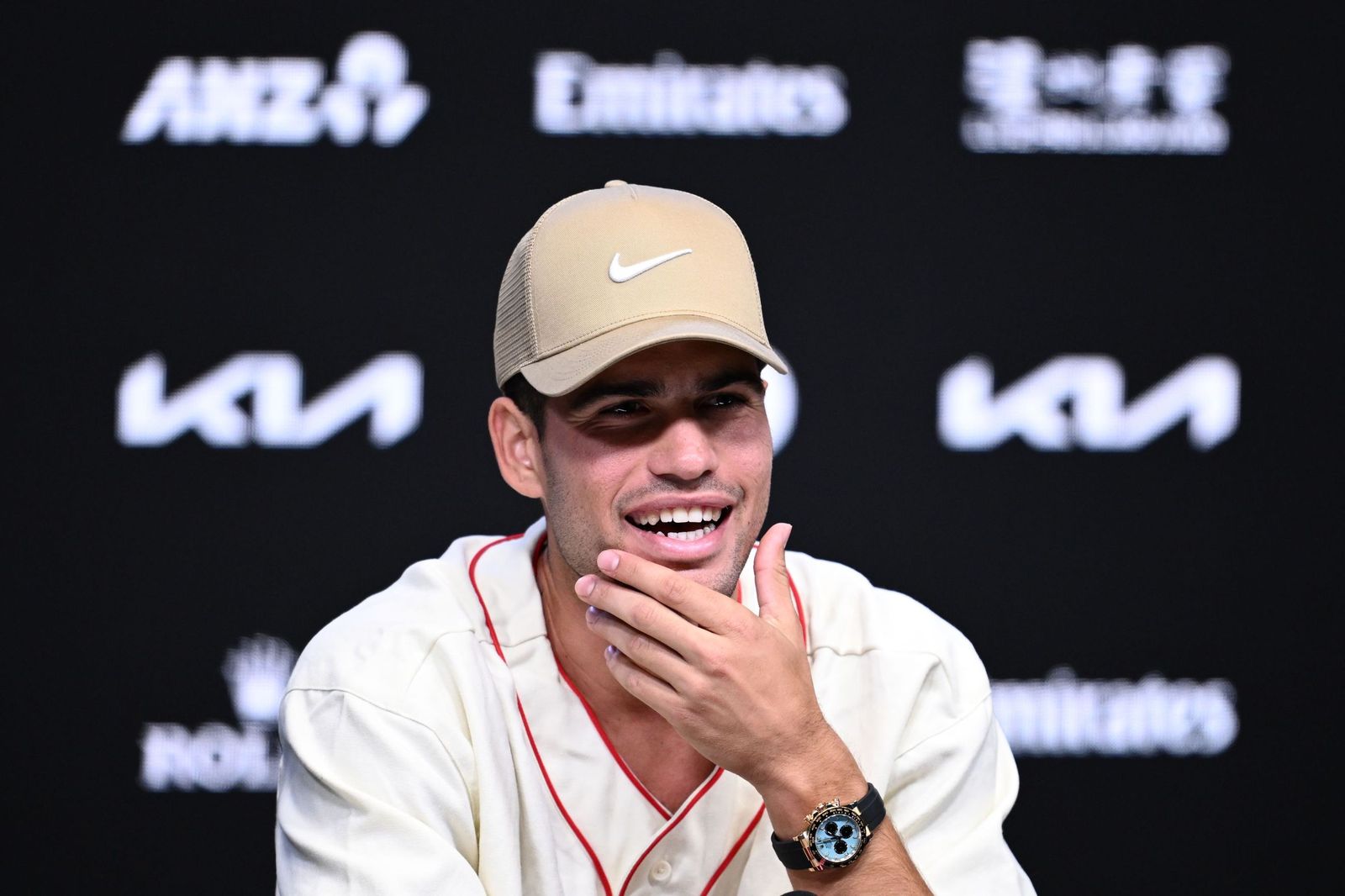 Alcaraz sonríe durante la rueda de prensa que ofreció en Melbourne.