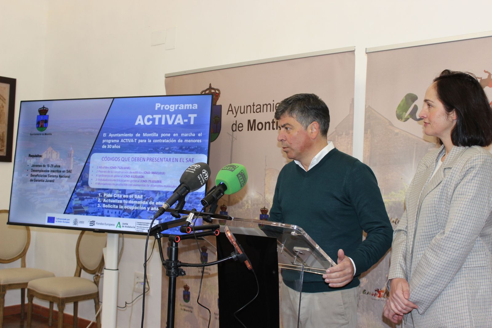Rafael Llamas y Lidia Bujalance, en la presentación del programa Activa-T.