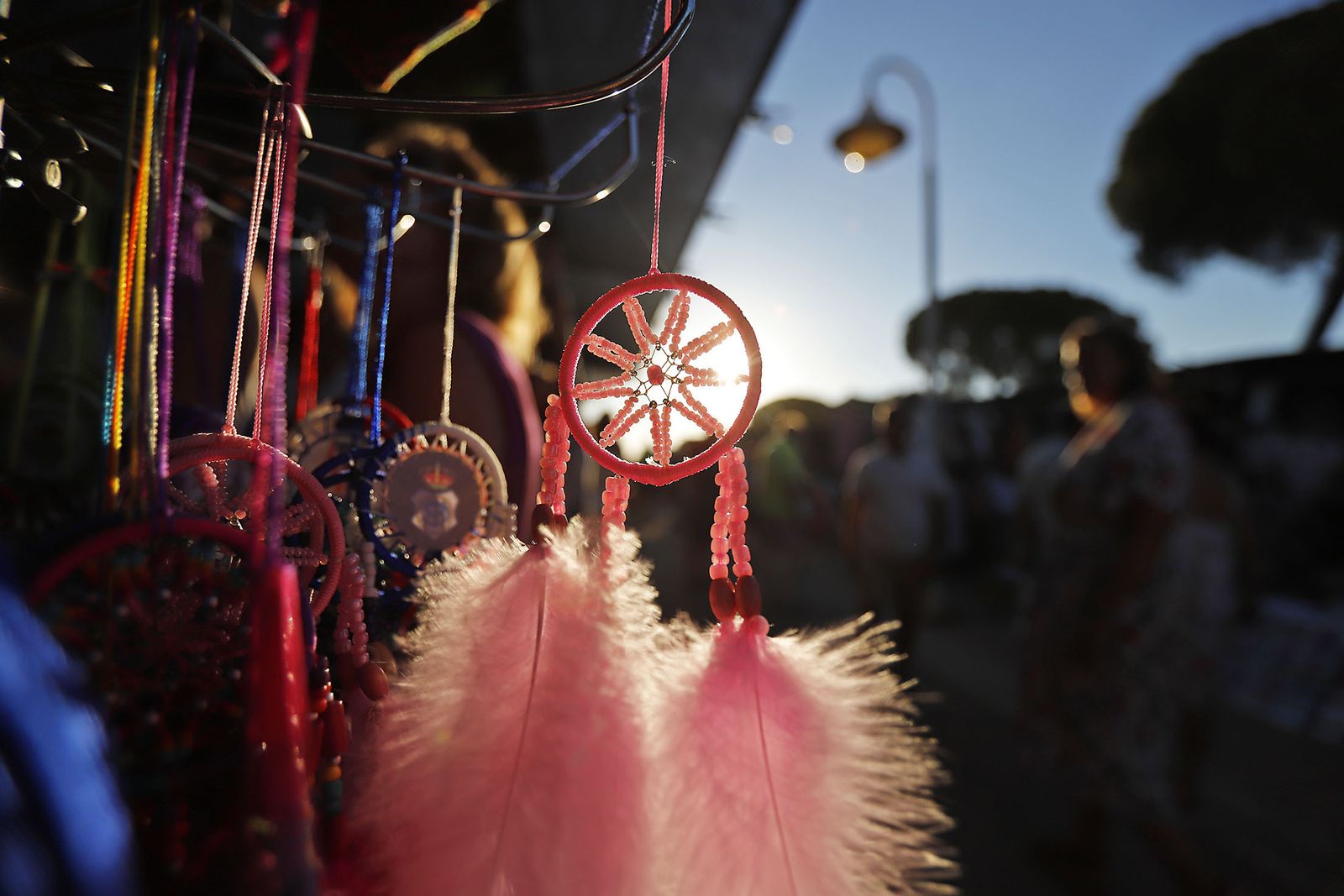 Imágenes de los mercadillos verano en Huelva