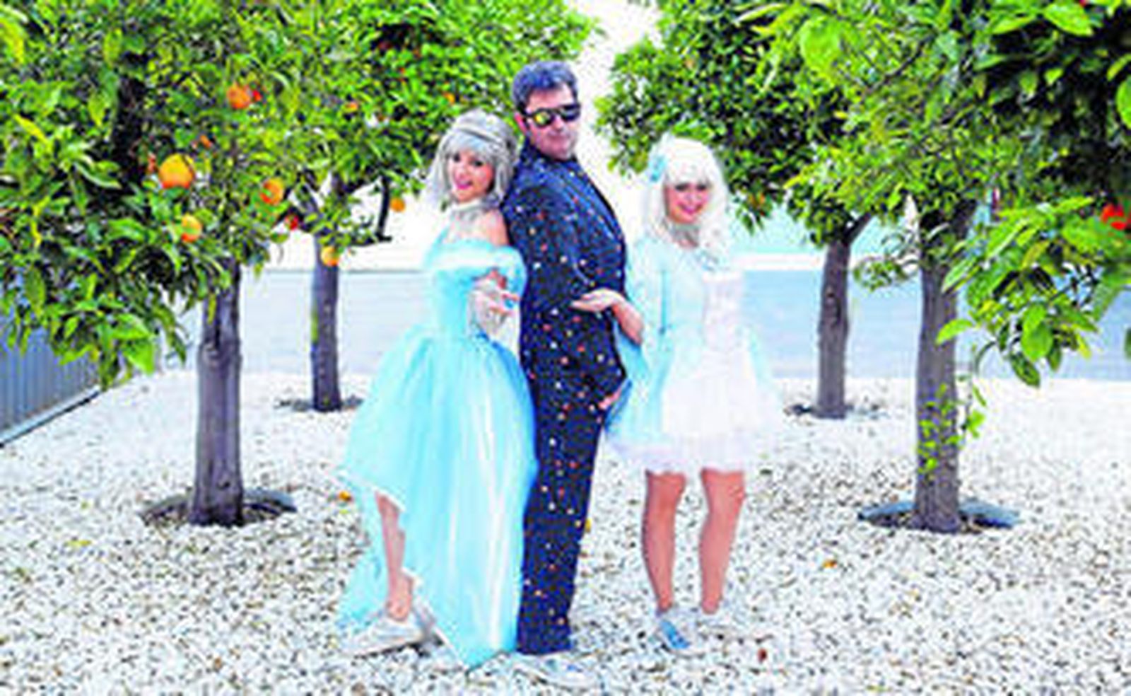 Rosa Bastida, Juan Rafael Molina y Susana Bastida.