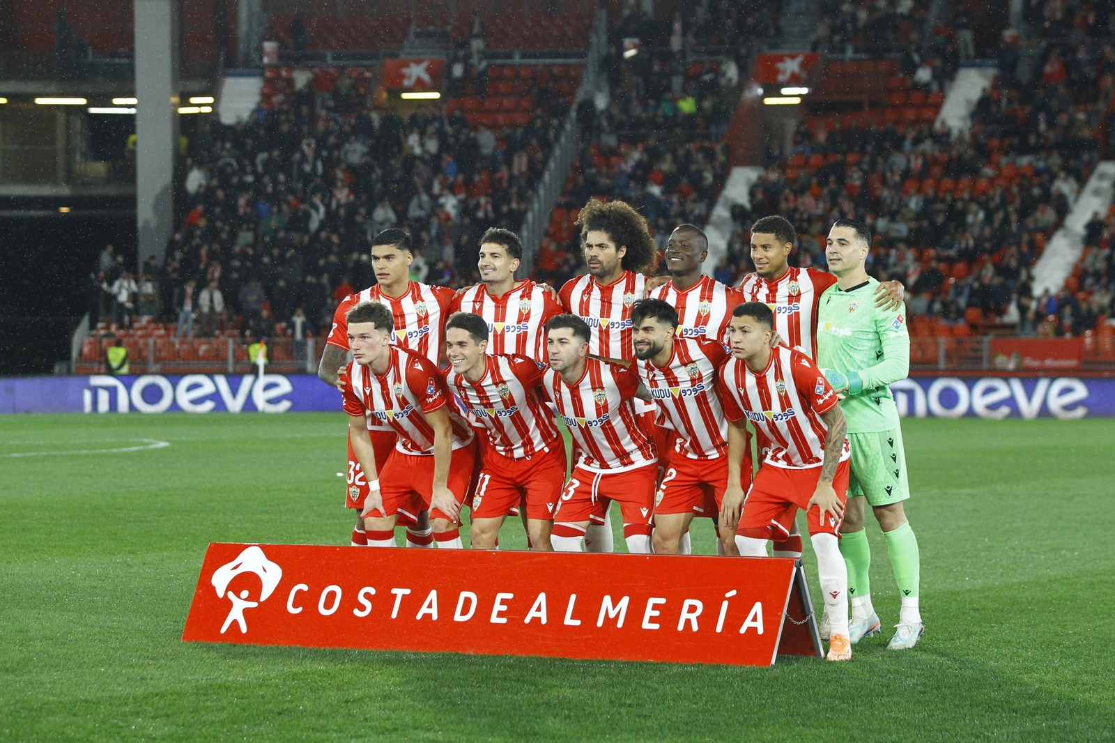 Las fotos del partido de fútbol U.D. Almería-Real Burgos