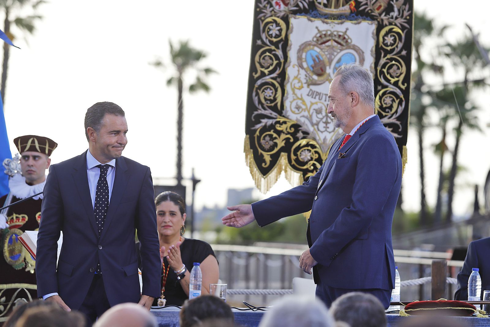 Imágenes de la constitución de la Diputación de Huelva