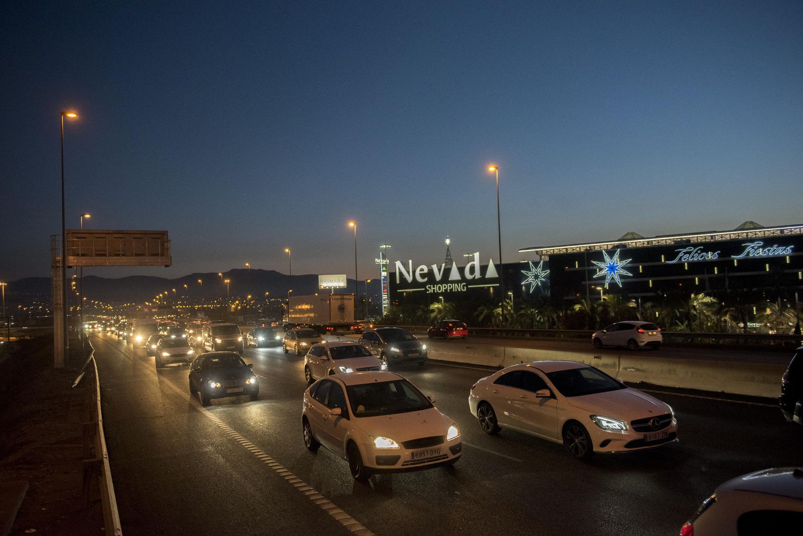 Atascos y avalancha de afluentes en el Nevada