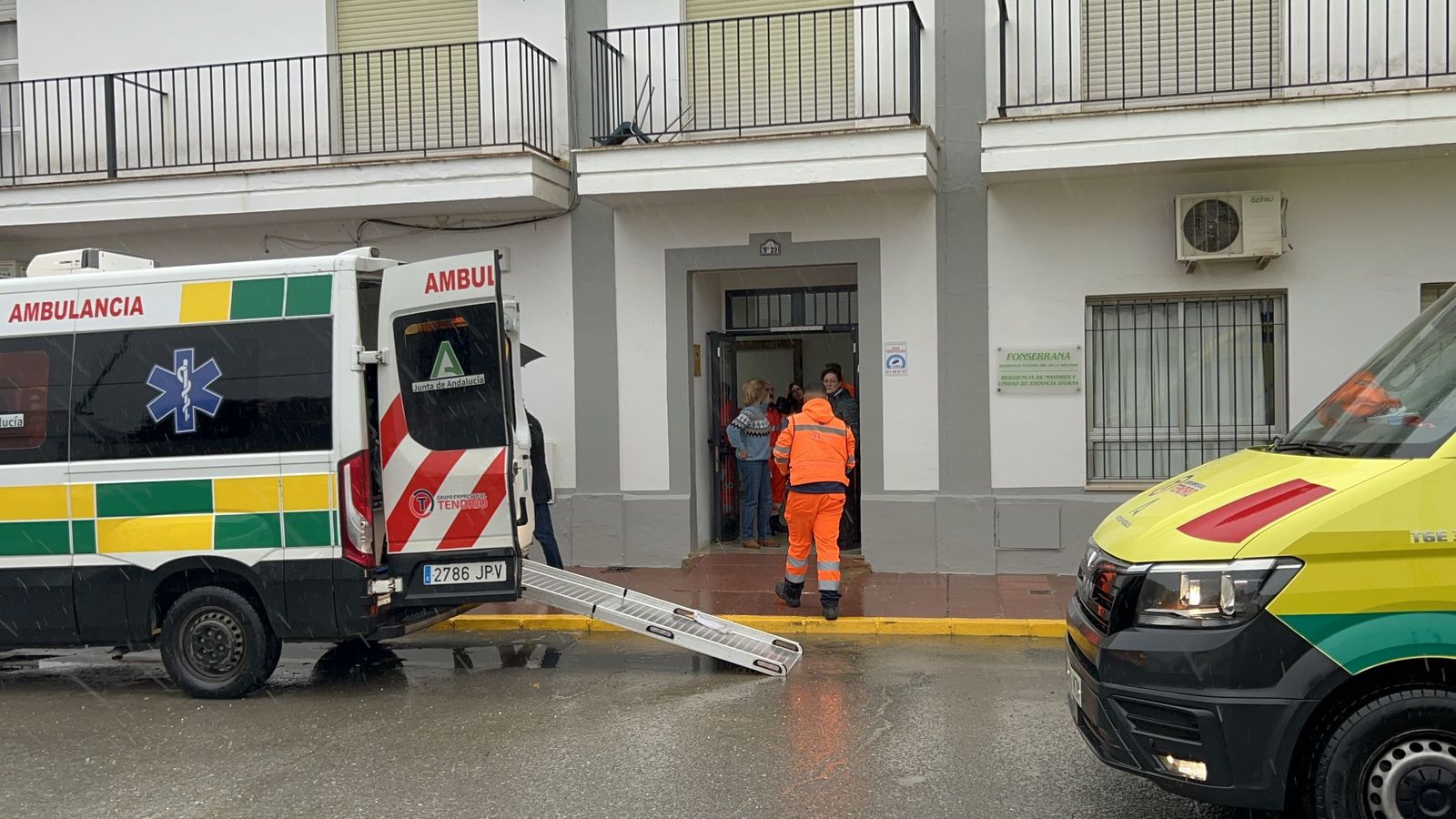 Las fotos del desalojo de la residencia de mayores en Tocina por las inundaciones