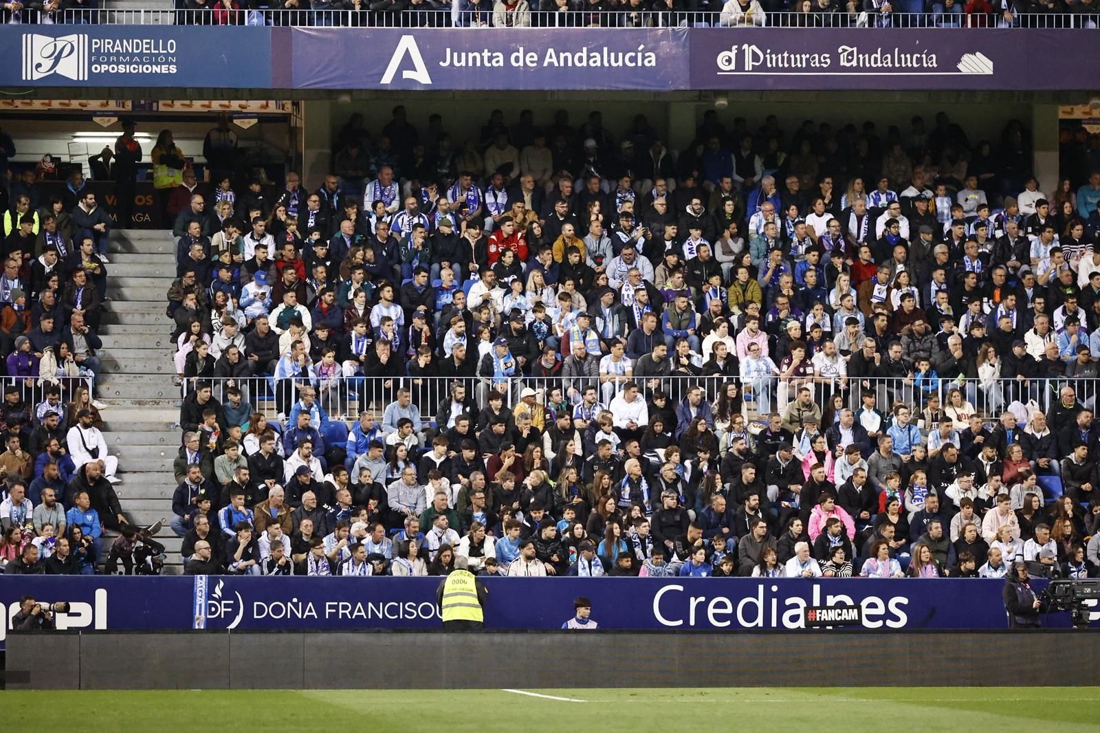 Búscate en las gradas en el Málaga CF-Valladolid en La Rosaleda
