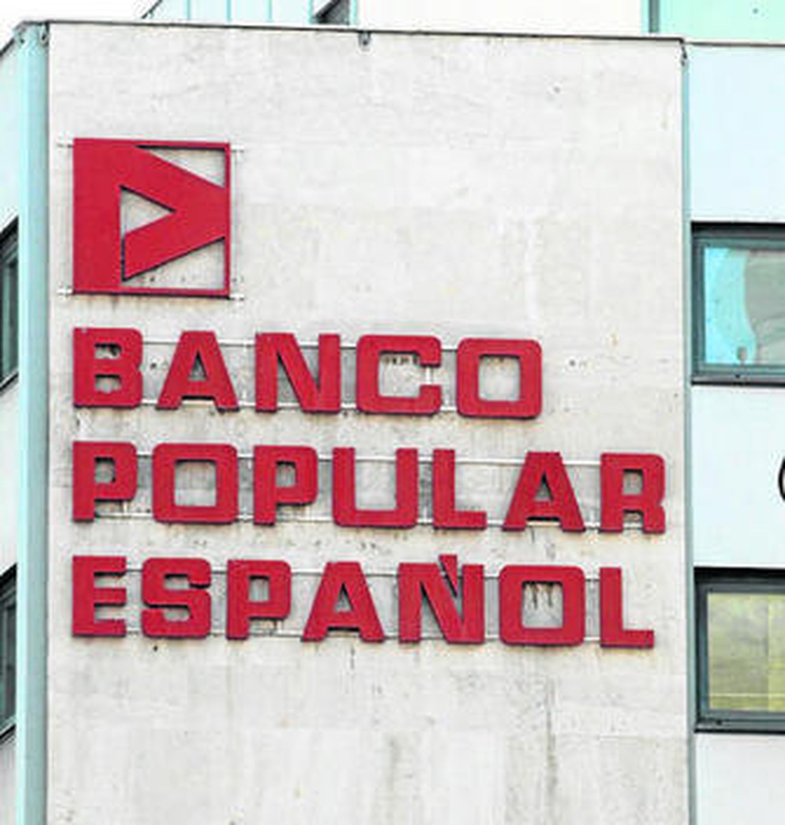 La entidad ha tenido muchos 'novios' durante la reestructuración.