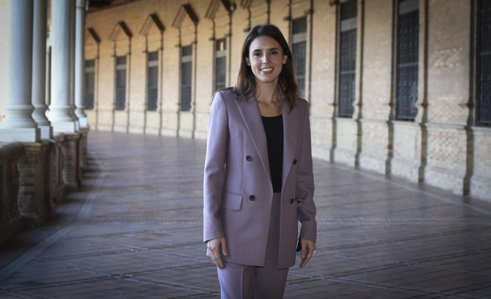 Irene Montero: “El frente amplio planteado por Yolanda Díaz es incuestionable"