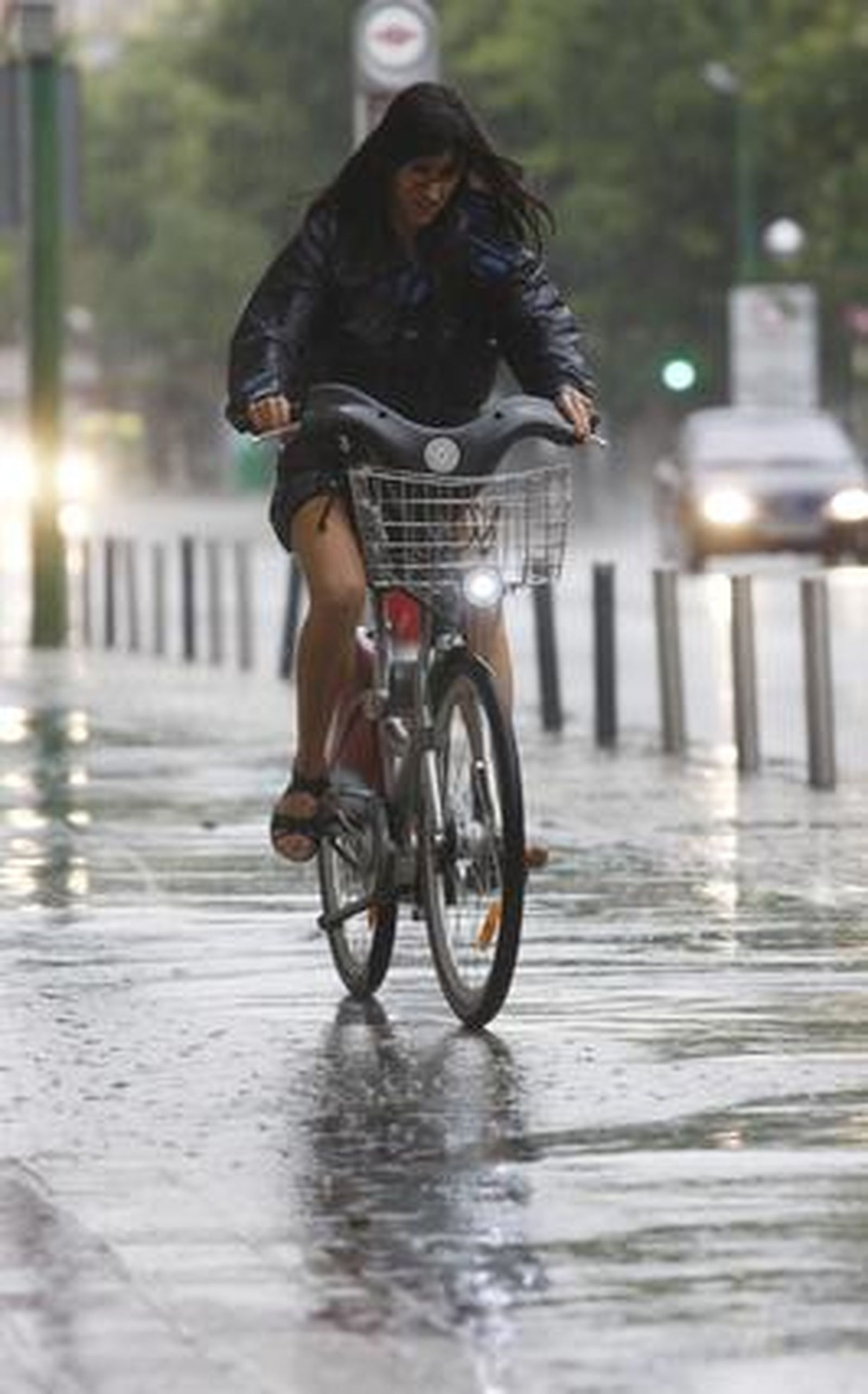 Las lluvias han acompañado a los sevillanos durante todo el día. 

Foto: Diario de Sevilla