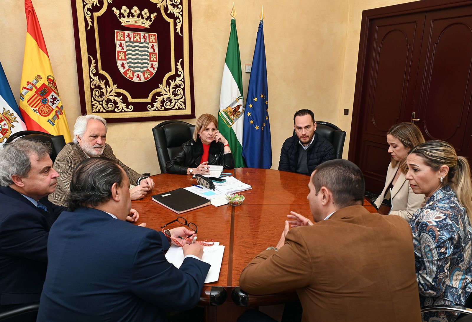Un momento de la reunión mantenida en el Ayuntamiento.